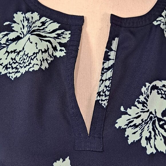 J Crew Size 6 Blue/Turq Sleeveless Floral/Striped Top Split V-Neck EUC - Picture 3 of 11